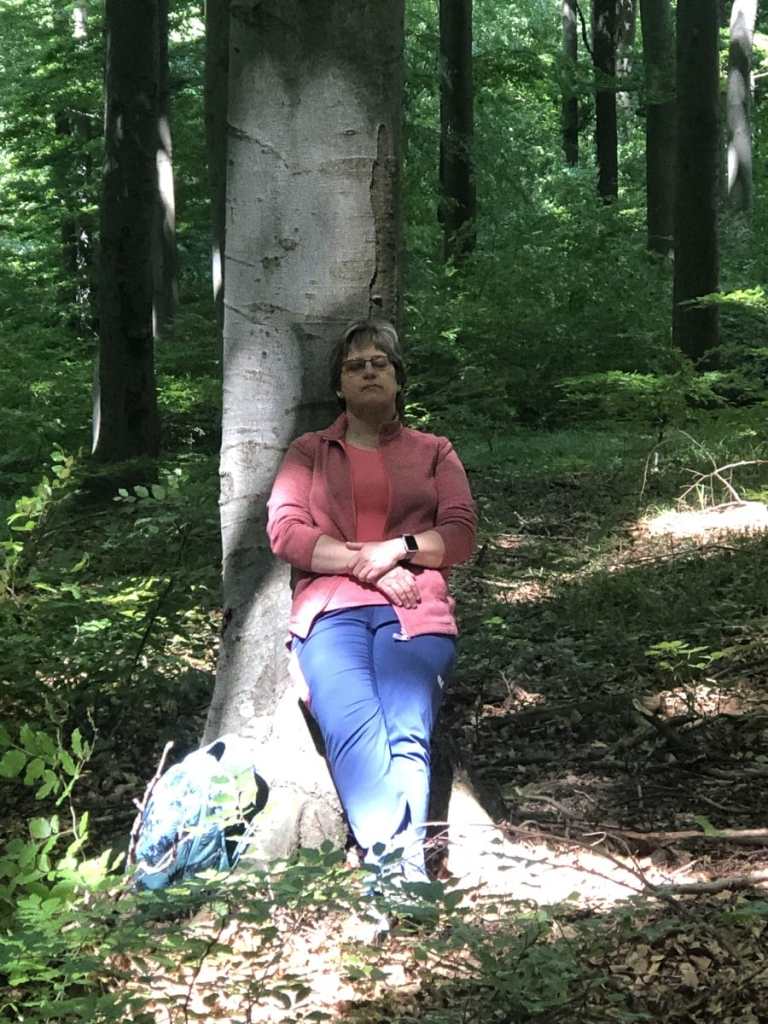 Gabriela Orosel im Wald